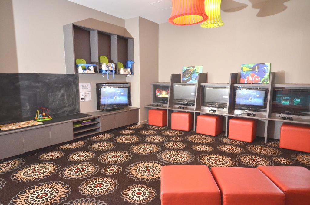 Gladstone Reef Hotel Motel מראה חיצוני תמונה