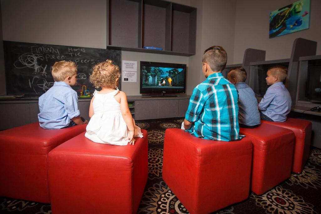 Gladstone Reef Hotel Motel מראה חיצוני תמונה