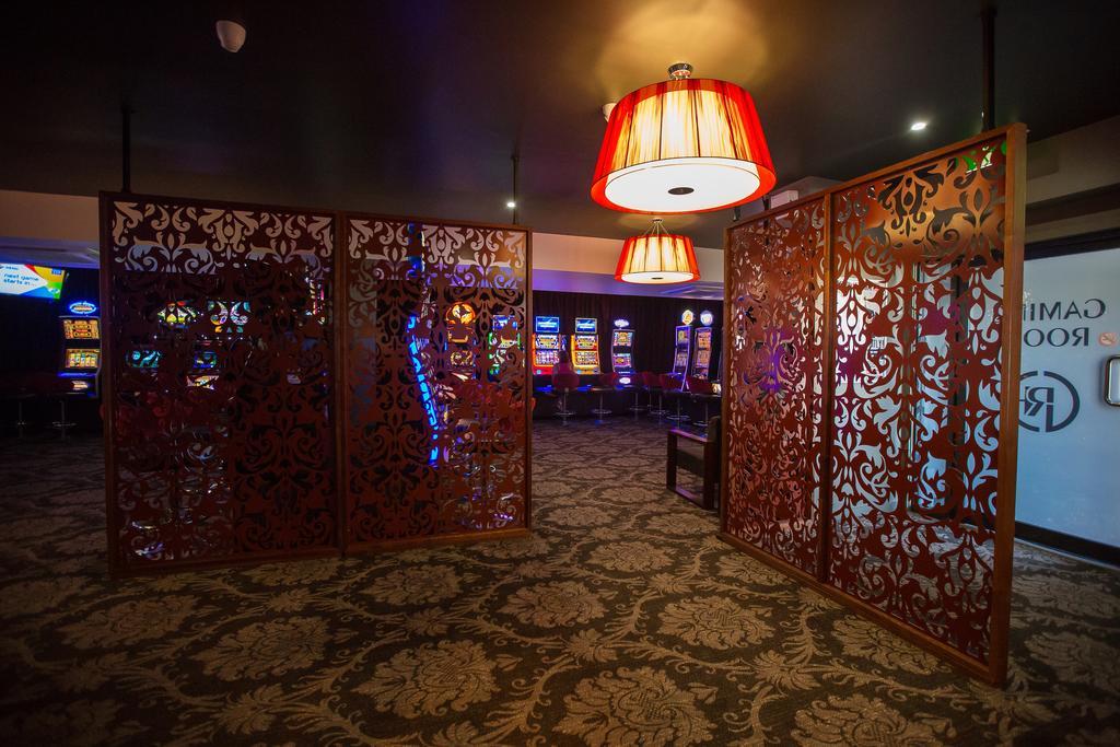 Gladstone Reef Hotel Motel מראה חיצוני תמונה