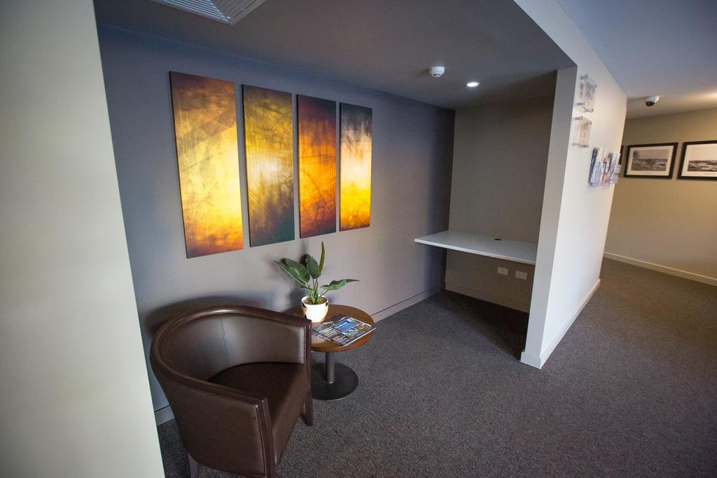 Gladstone Reef Hotel Motel מראה חיצוני תמונה
