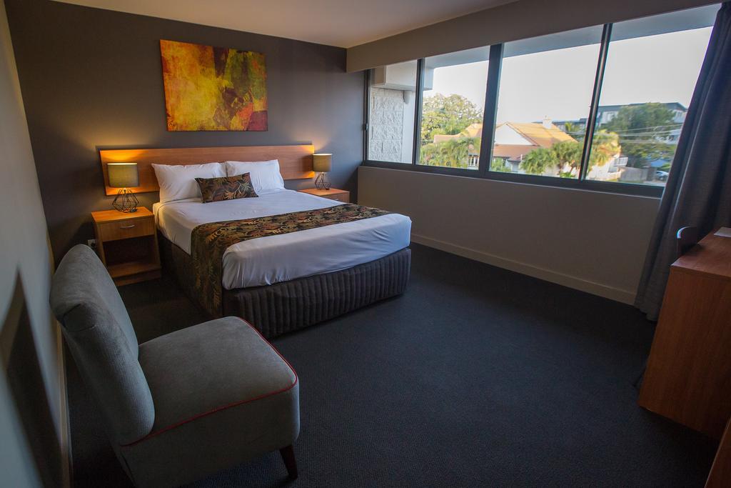 Gladstone Reef Hotel Motel מראה חיצוני תמונה
