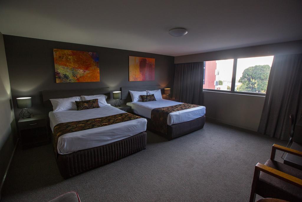 Gladstone Reef Hotel Motel מראה חיצוני תמונה
