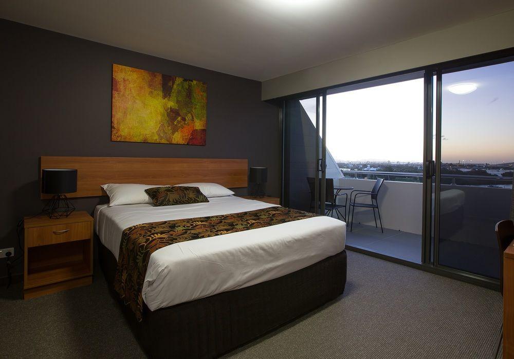 Gladstone Reef Hotel Motel מראה חיצוני תמונה