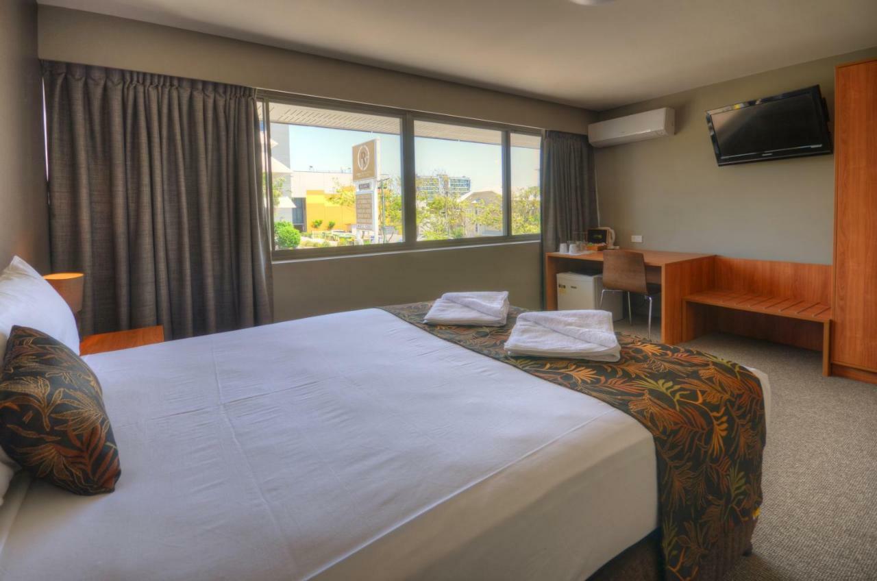 Gladstone Reef Hotel Motel מראה חיצוני תמונה